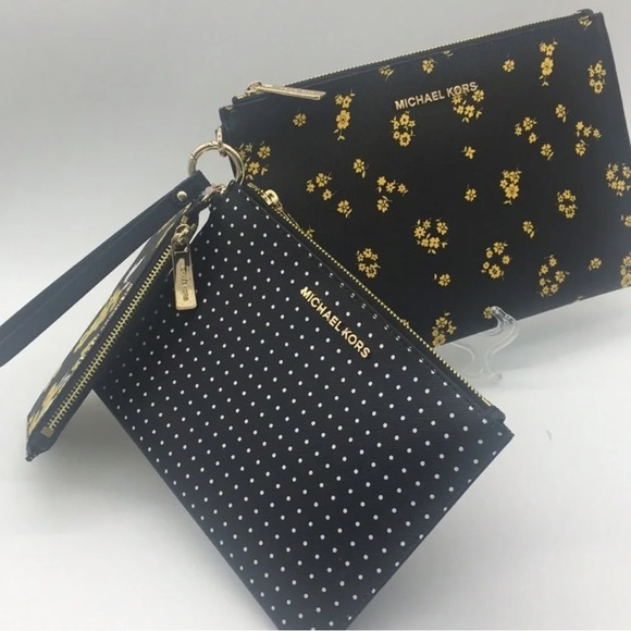 Michael Kors Jet Set Travel Wristlets (Large One) - Picture 7 of 11